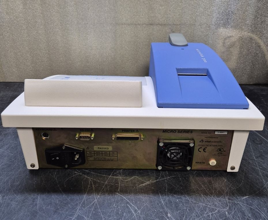 Microlab 300 Semi Automatic Biochemistry Analyzer