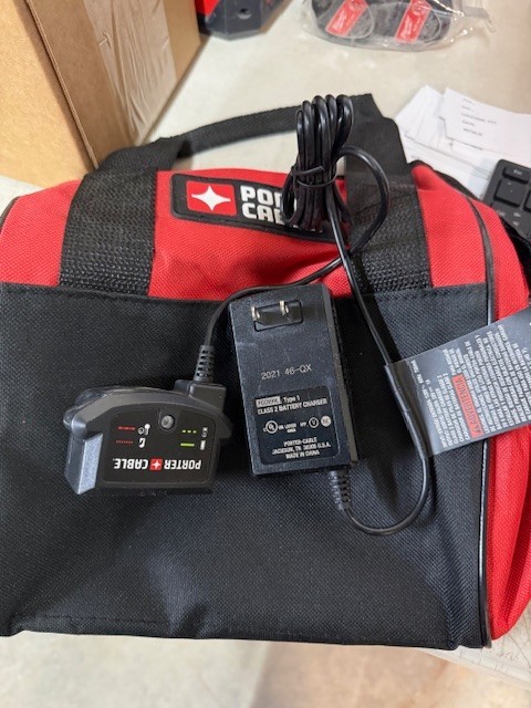 PORTER CABLE BUNDLE (BAG AND CHARGER ONLY )