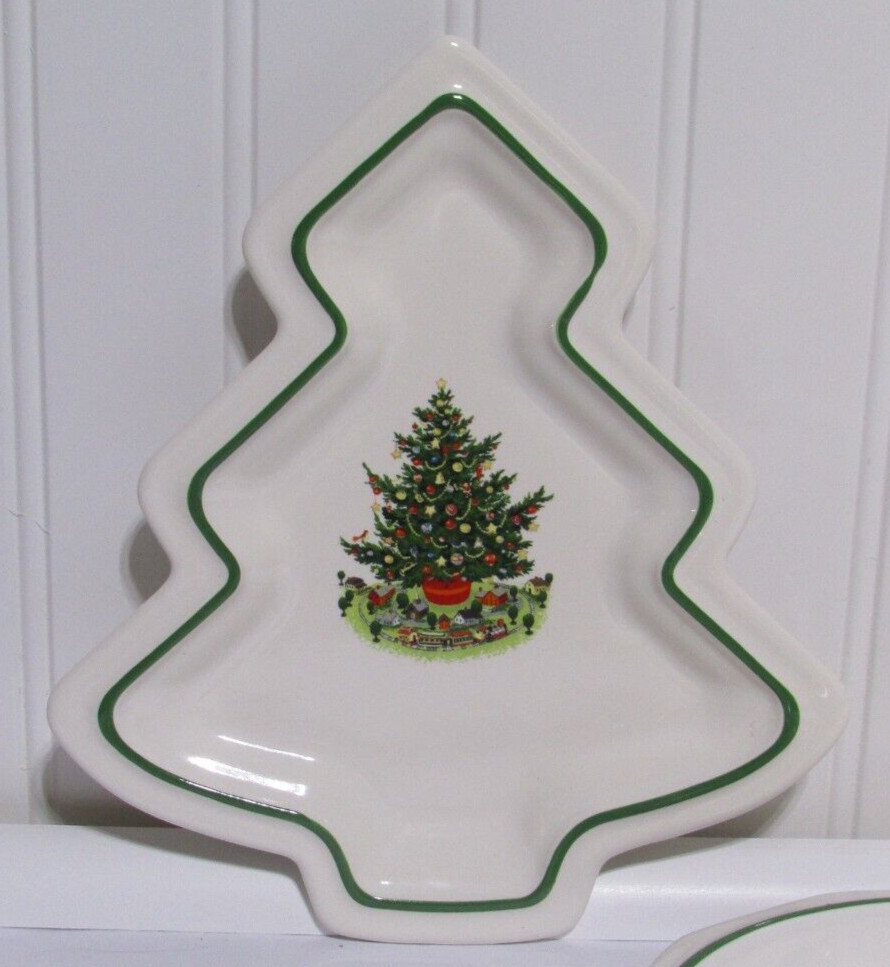 Pfaltzgraff Christmas Heritage Tree Plate and Bread Plate