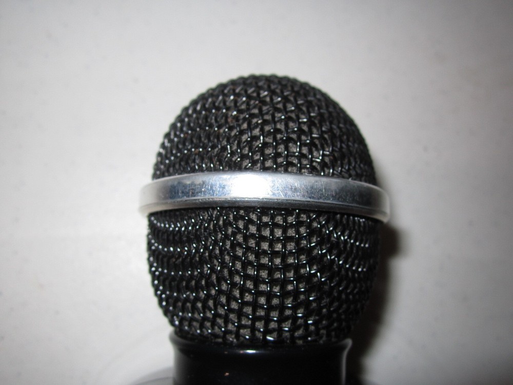 GPX C25MIC Magic Karaoke Microphone with Special Effects NICE!!!