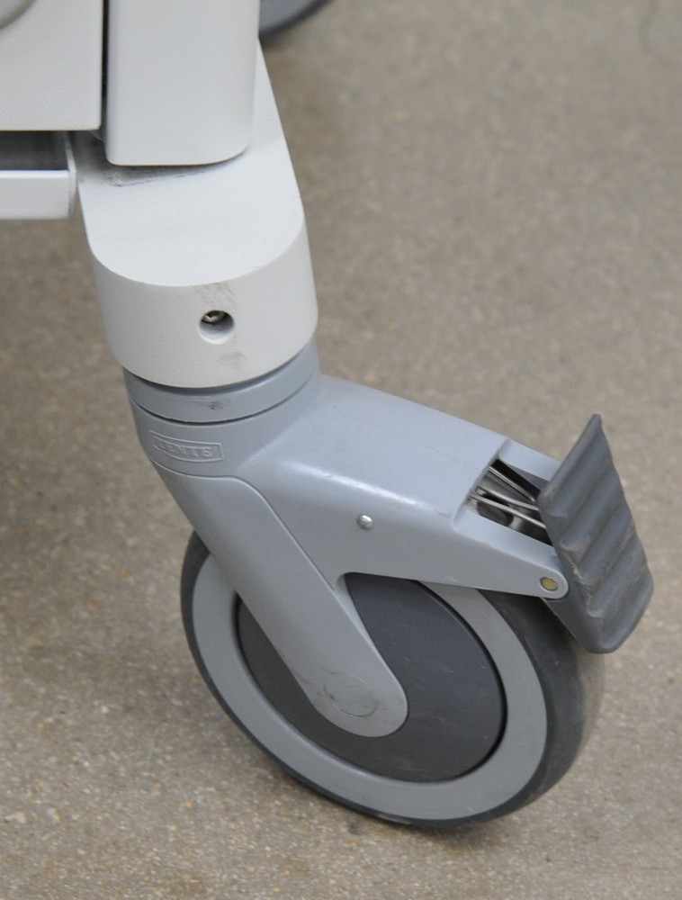 Nihon Kohden Neuropack Cart With Display Screen