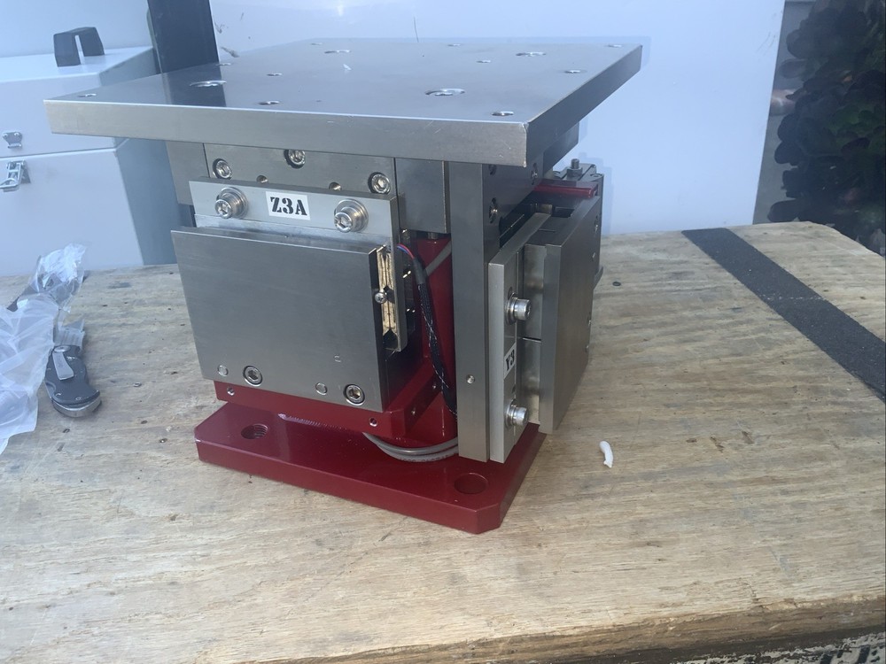 Integrated Dynamics Engineering 504.000 active vibration isolation modules