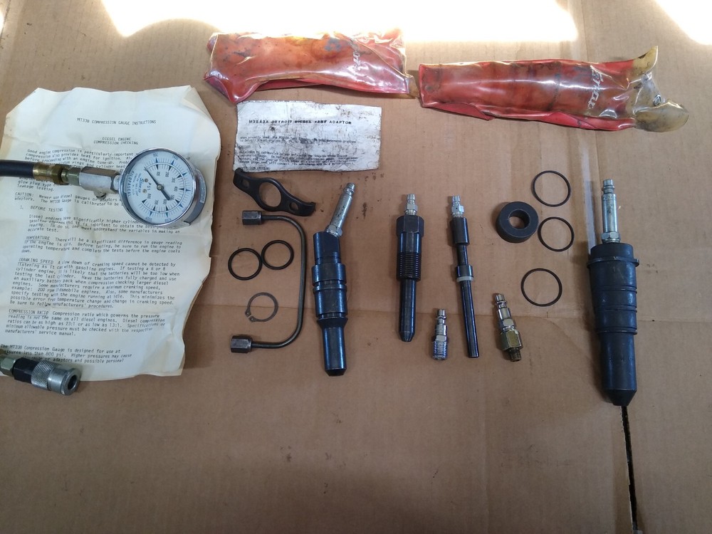 Snap On MT33B diesel engine compression gague with 4 test adapters