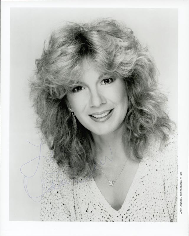 VIKKI CARR - AUTOGRAPHED SIGNED PHOTOGRAPH