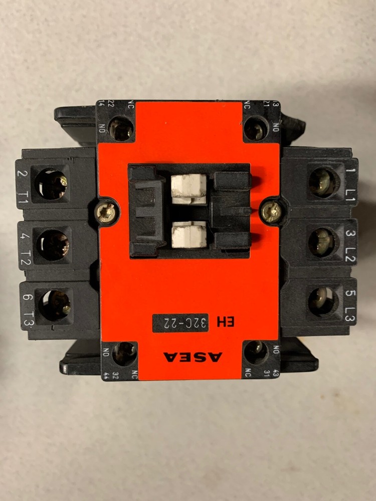 EH32C-22 ASEA Contactor 120V Coil CHIPPED