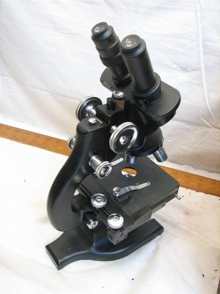 American Optical Spencer Binocular Microscope w/3 Objective Lenses Case