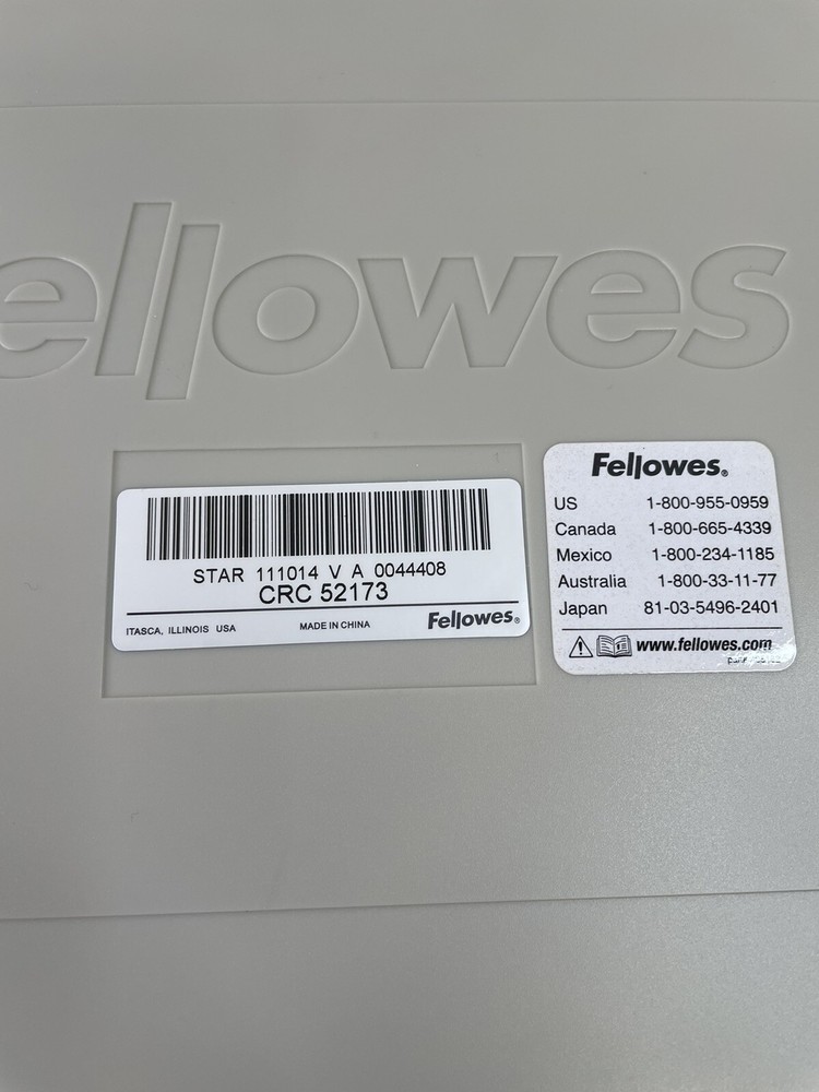 Fellowes Star 150 Manual Plastic Comb Punch and Binding Machine