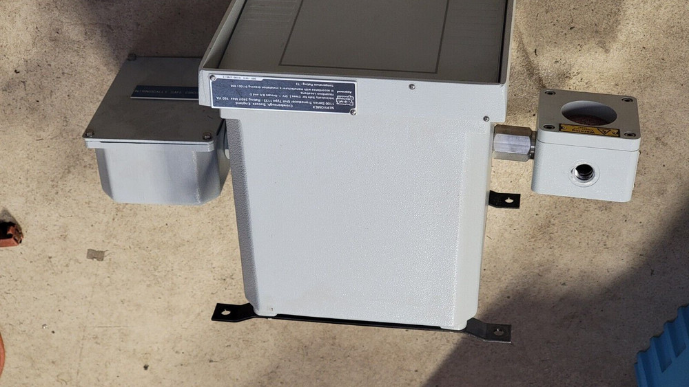 SERVOMEX PARAMAGNETIC OXYGEN 1100 SERIES TRANSDUCER UNIT TYPE 1133 USED
