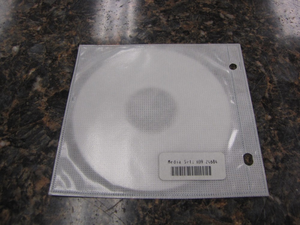 Vintage Microsoft Office XP CD-ROM - Version 2002 - MH34