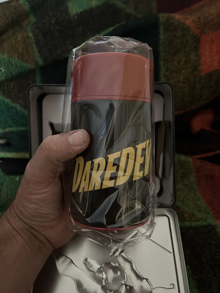 DAREDEVIL LUNCHBOX w/ THERMOS! NEW!