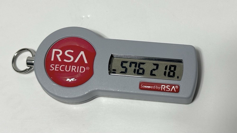 RSA SecurID Token Model SID700 E8 Expiration 02/28/26