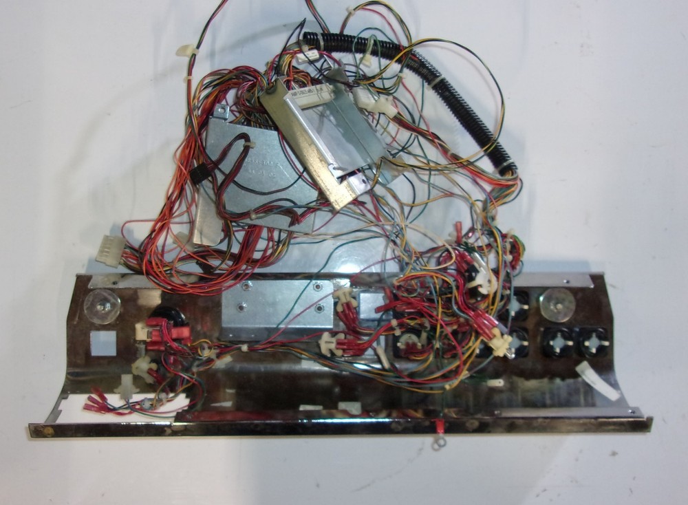 IGT S-2000 10 BUTTON CONTROL PANEL POPULATED WITH HARNESS - UNTESTED