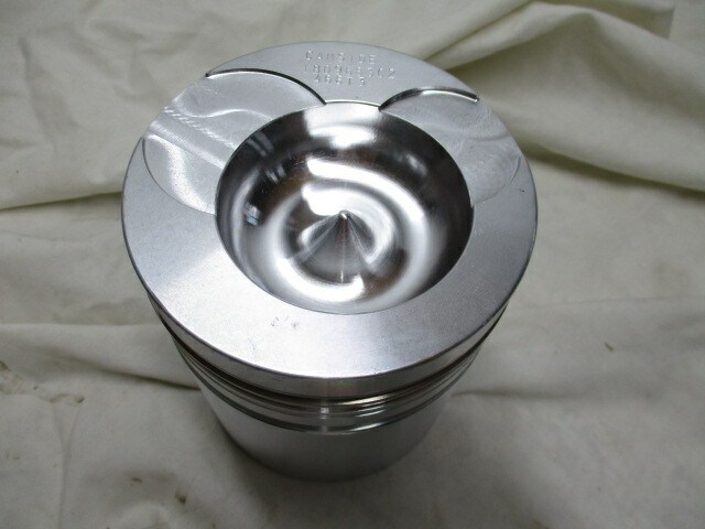 International Sleeve & Piston Kit (1216651H91)