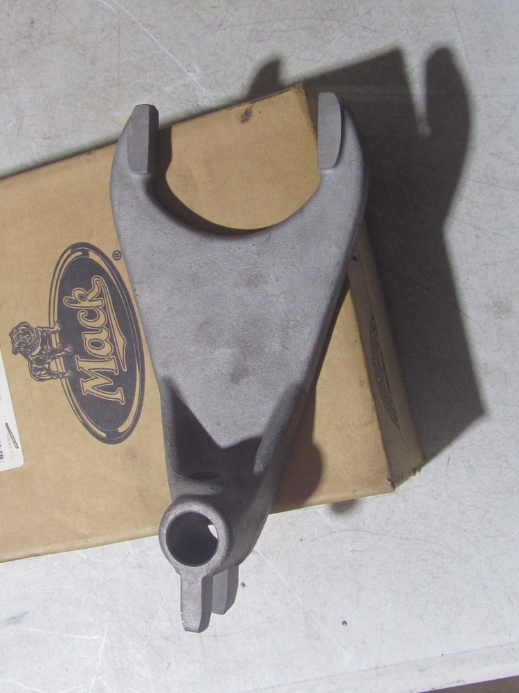 NEW GENUINE OEM MACK SHIFT FORK 575KB3320D