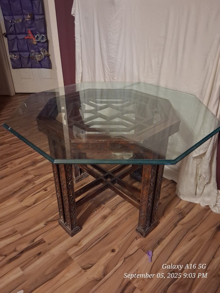 Drexel Heritage Chinese Chippendale Glass Topped Octagonal Dining Table