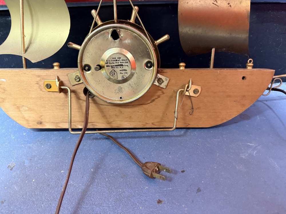 United Vintage Ship Clock