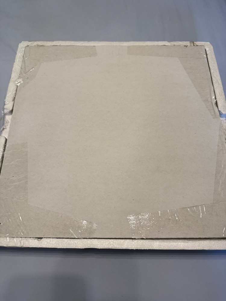 Maplegrove Collection Glass ches