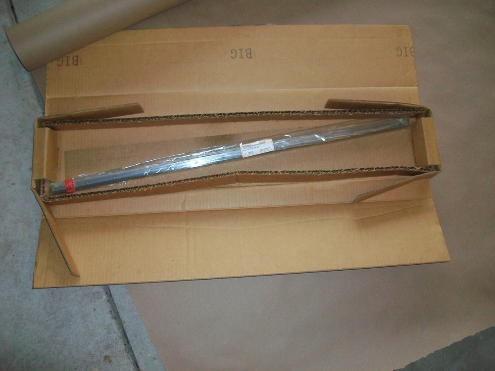 THK Linear Motion Rail SR15-820LY NEW 820mm