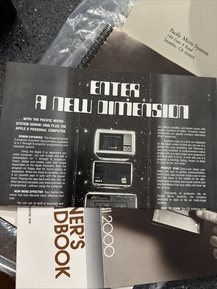 VTG Gemini Model 2000 Programmer Dissolver Pacific Micro Systems w 2 Manuals