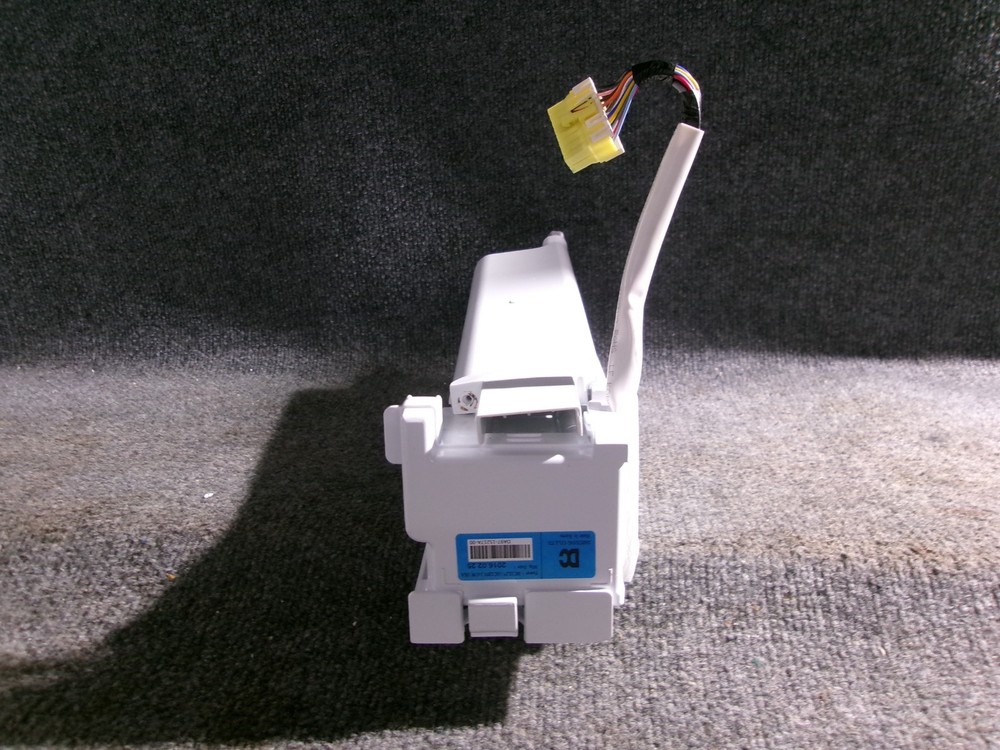 DA97-15217D SAMSUNG REFRIGERATOR ICEMAKER