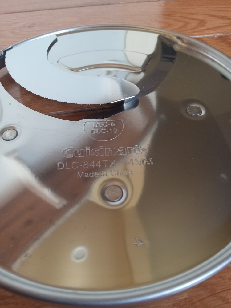 CUISINART Food Processor Safety Disc Holder w Lock - Includes 3 Processor Discs