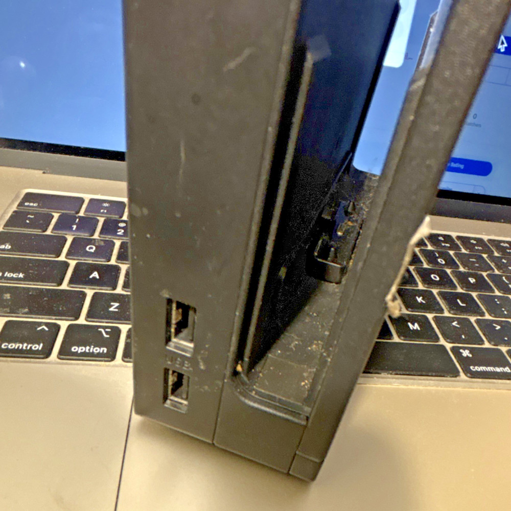 Nintendo Switch Charging Dock Black USB Console For Nintendo Switch. UNTESTED