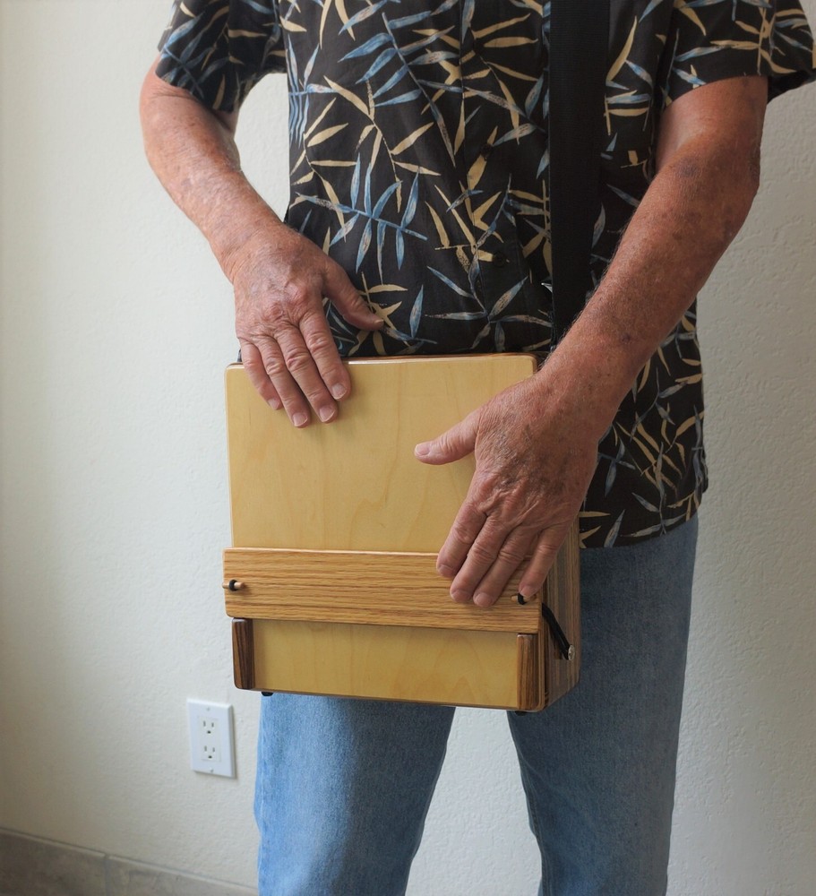 Rodilla Cajon...Walnut Model 12"