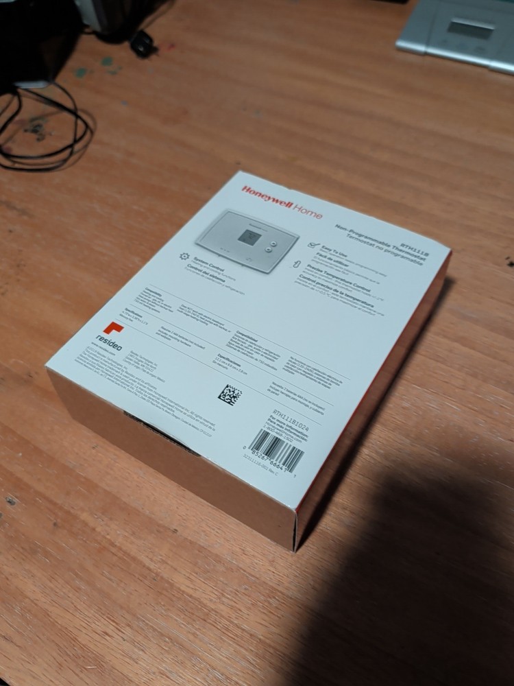 Honeywell RTH111B Non Programmable Heating Cooling Low Voltage Thermostat