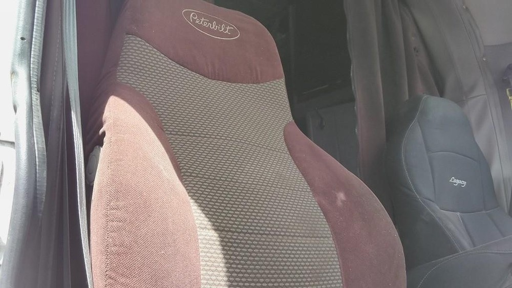 Replaces 2013 PETERBILT 386 FRONT SEAT , OH