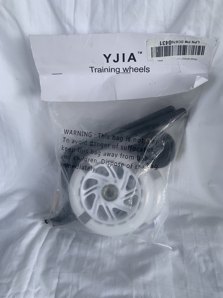 YJIA Bicycle Riding Flash Silent Training Wheels White
