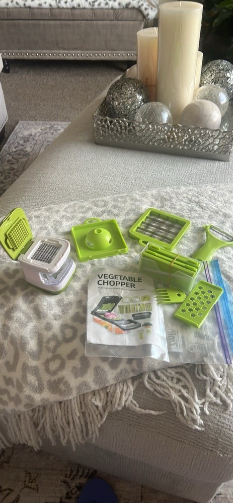 Mini Veggie Chopper Lime Green (tiny)