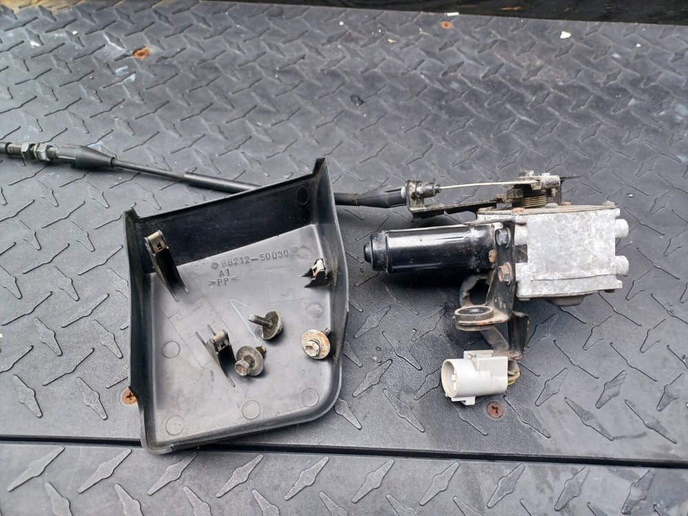 Lexus LS400 Cruise Control Actuator Motor