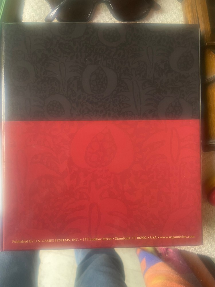 The Complete Introduction To Tarot Kit Opened