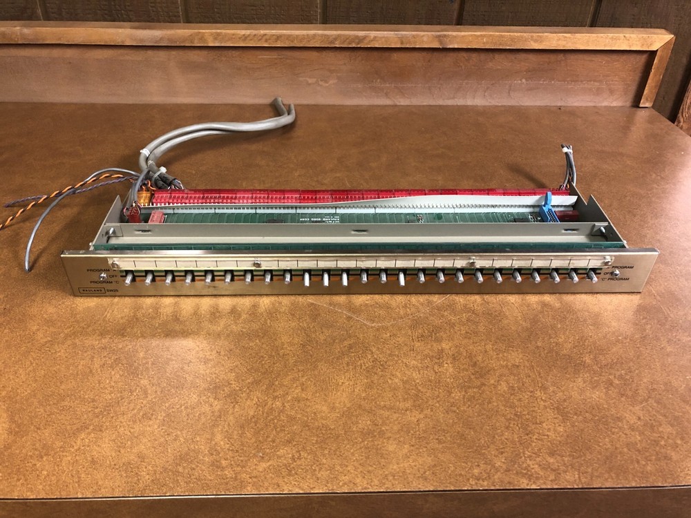 Rauland Borg SW25 TC4110 Selector Panel for Telecenter Intercom System