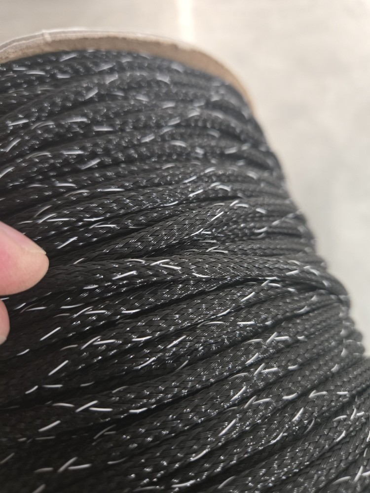 Alpha Wire EXPANDABLE BRAIDED POLYESTER SLEEVING, 500' 1/4 120 GRP