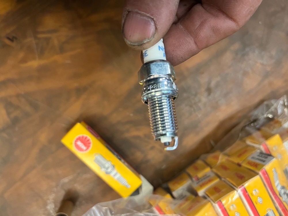 NGK Spark Plug DCPR8-E, 18 Pack, New