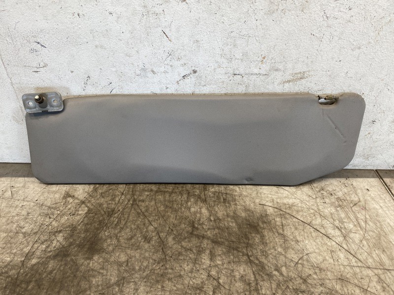 Chevrolet W4500 Visor (654-10836)