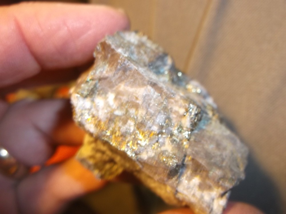 gold silver copper ore, 94 grams samples ,ore high grade .this is not