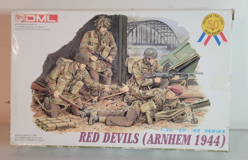 DML Dragon Red Devils Arhhem 1944 '39-'45 Series Model Kit 1/35 #6023