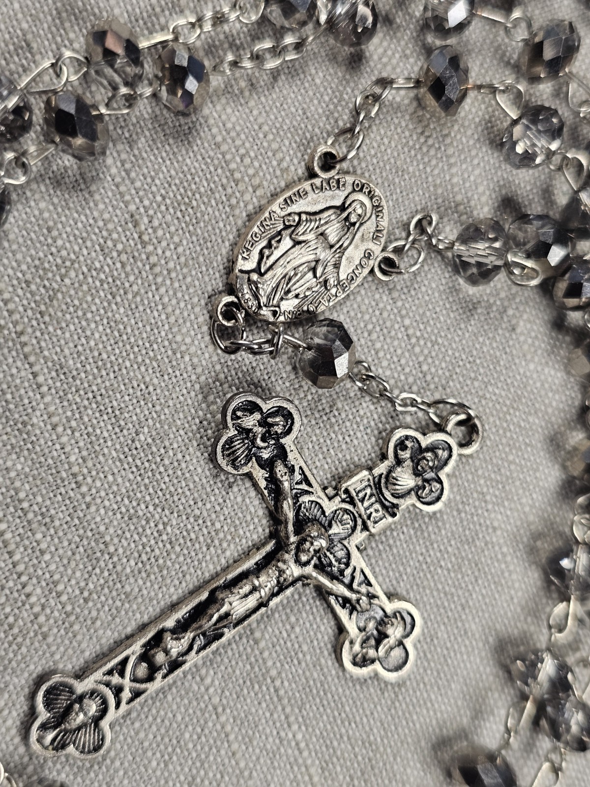 Beautiful Rosary Vintage Shiny Beads Christian Religious Gift C87