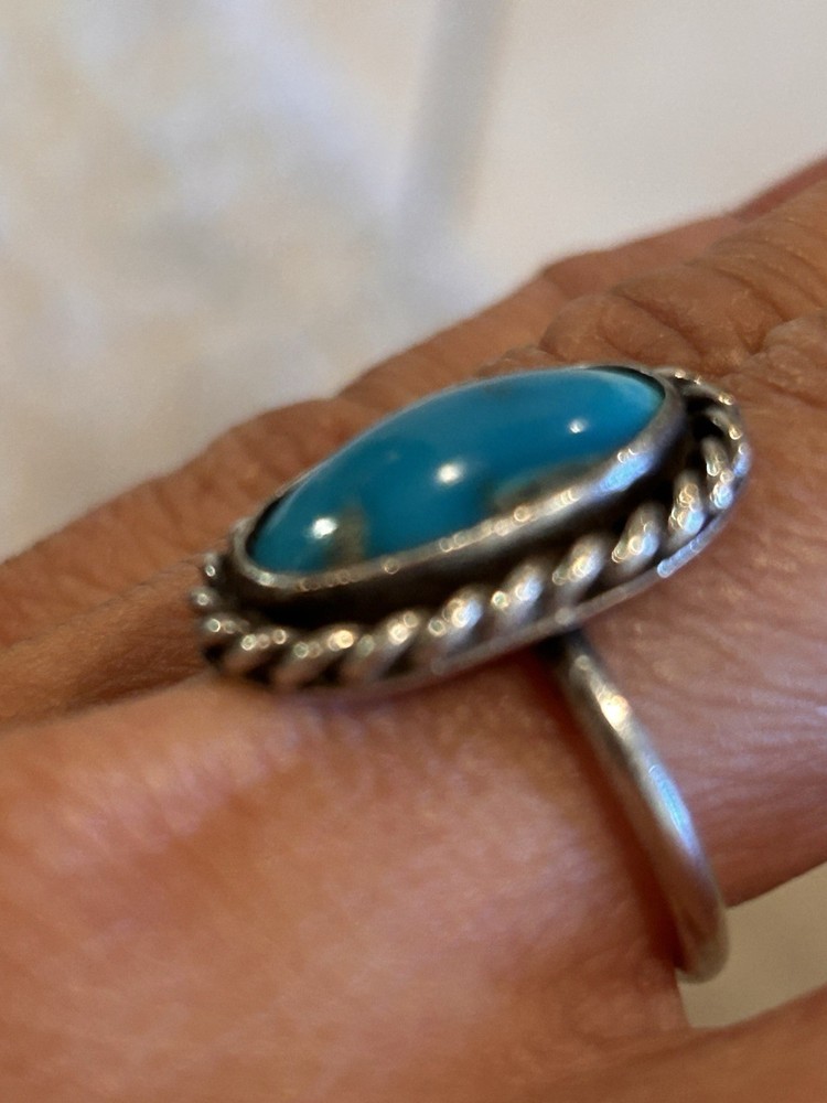 Vintage sterling silver Fetty turquoise ring