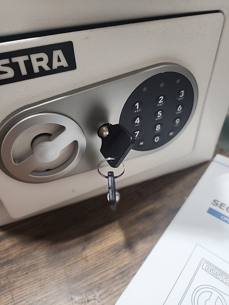 Bostra fireproof safe