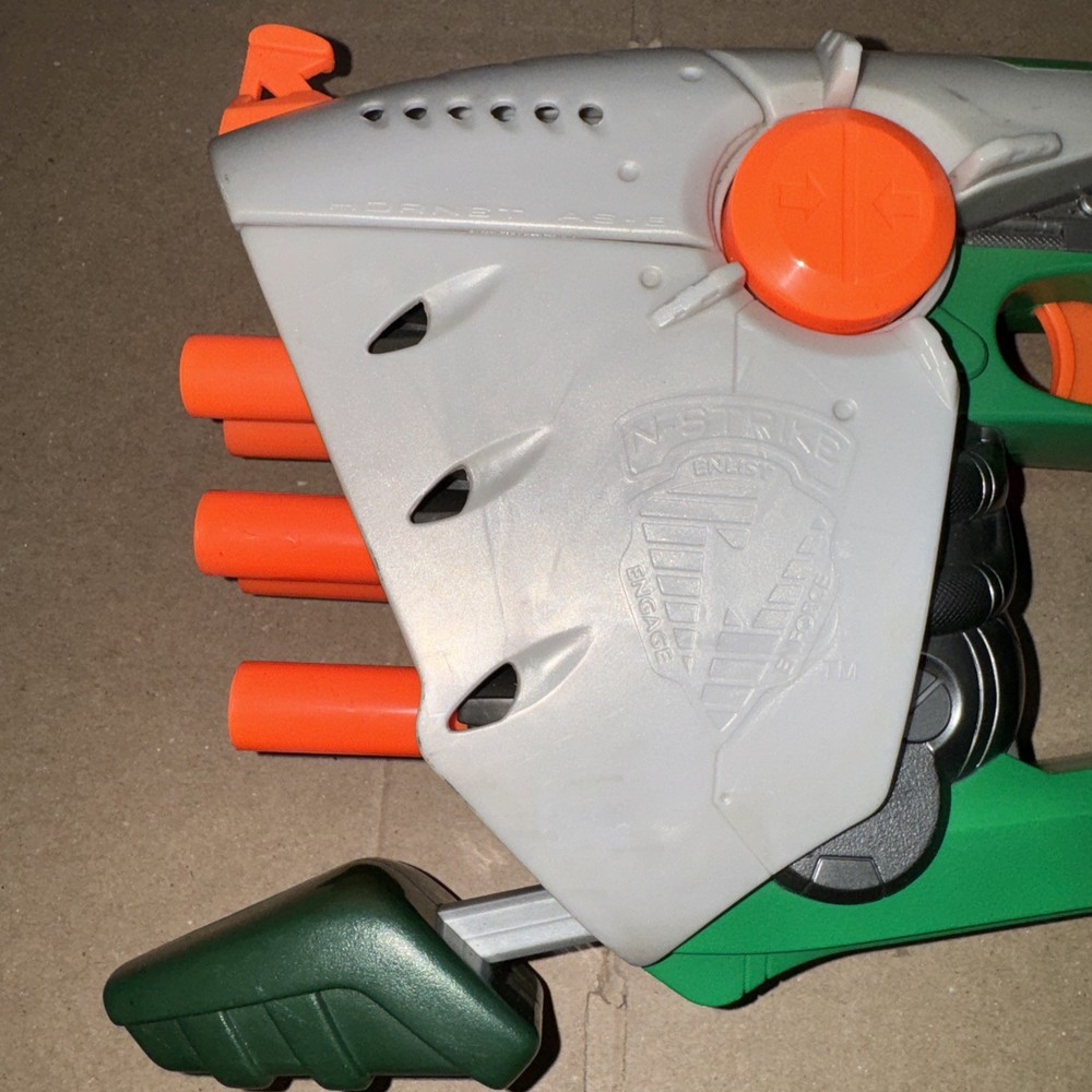 RARE Nerf N-Strike Hulk vs Abomination Blaster 2008 – Marvel Hasbro – Works!