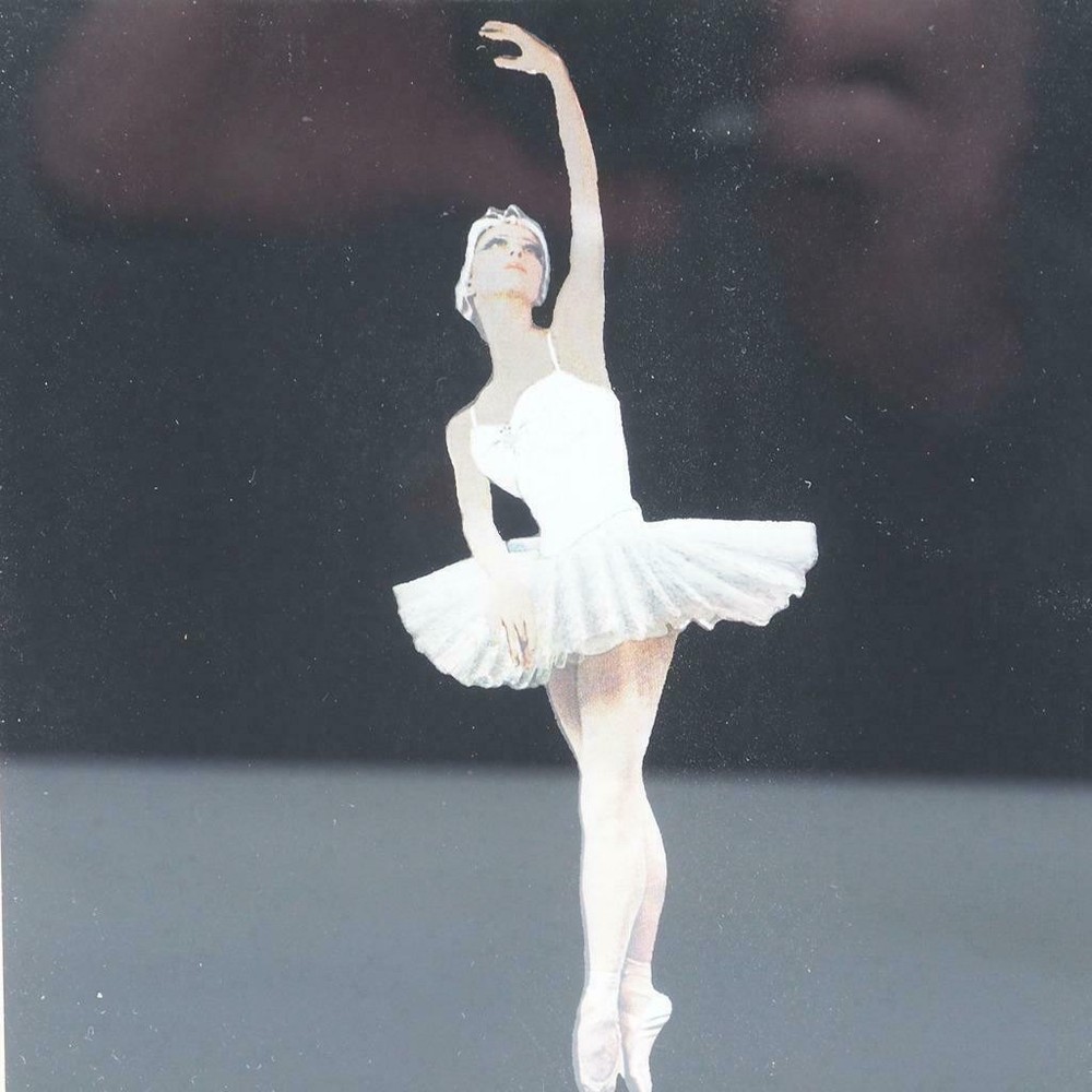 Reverse Printed Ballerina Dancer in Gold Frame