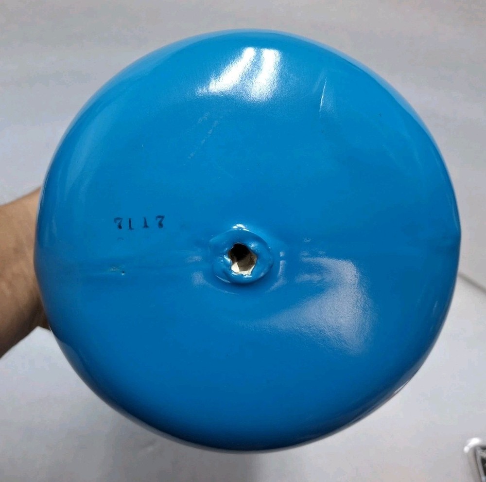 CLEAN Tumble Forms2 Positioning/Therapy Roll 6"X24" ~ A SMALL V SHAPE TEAR
