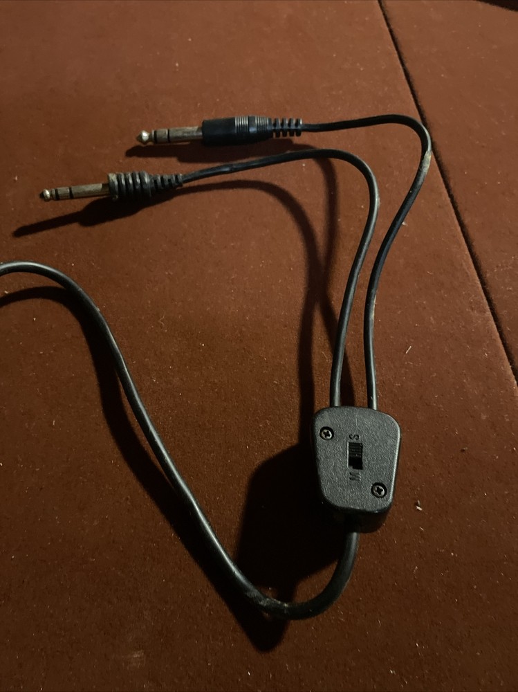 ADI Aviation Headset with 2 Plugs