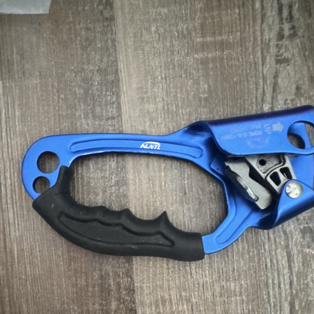 KUNTL Blue Aluminum Plastic Ascender Climbing Hardware Device