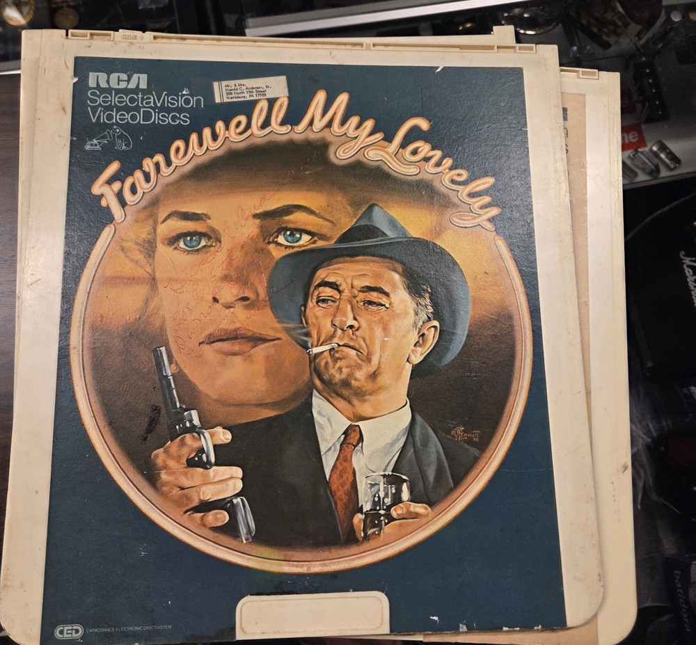 1081 RCA SelectaVision CED Video Disc Player - Model SFT 100 W _ w/ Discs Tested