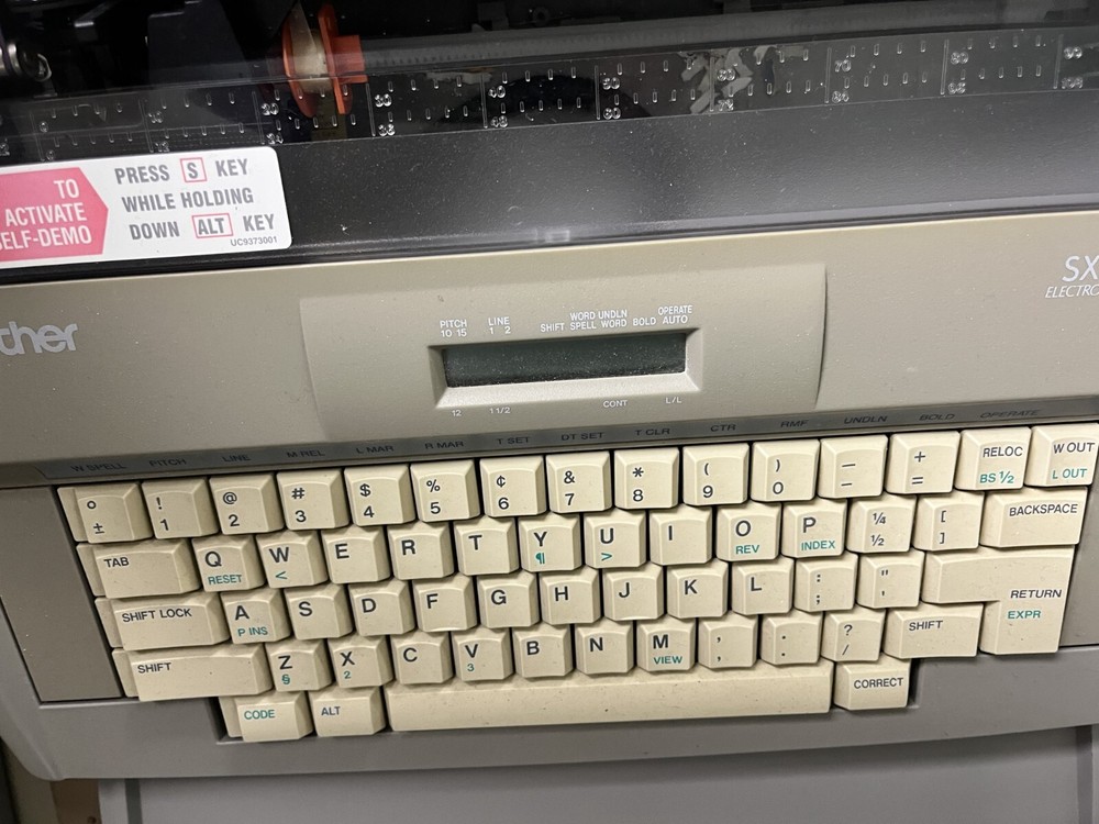 Brother SX-4000 Electronic Typewriter with LCD Digital Display