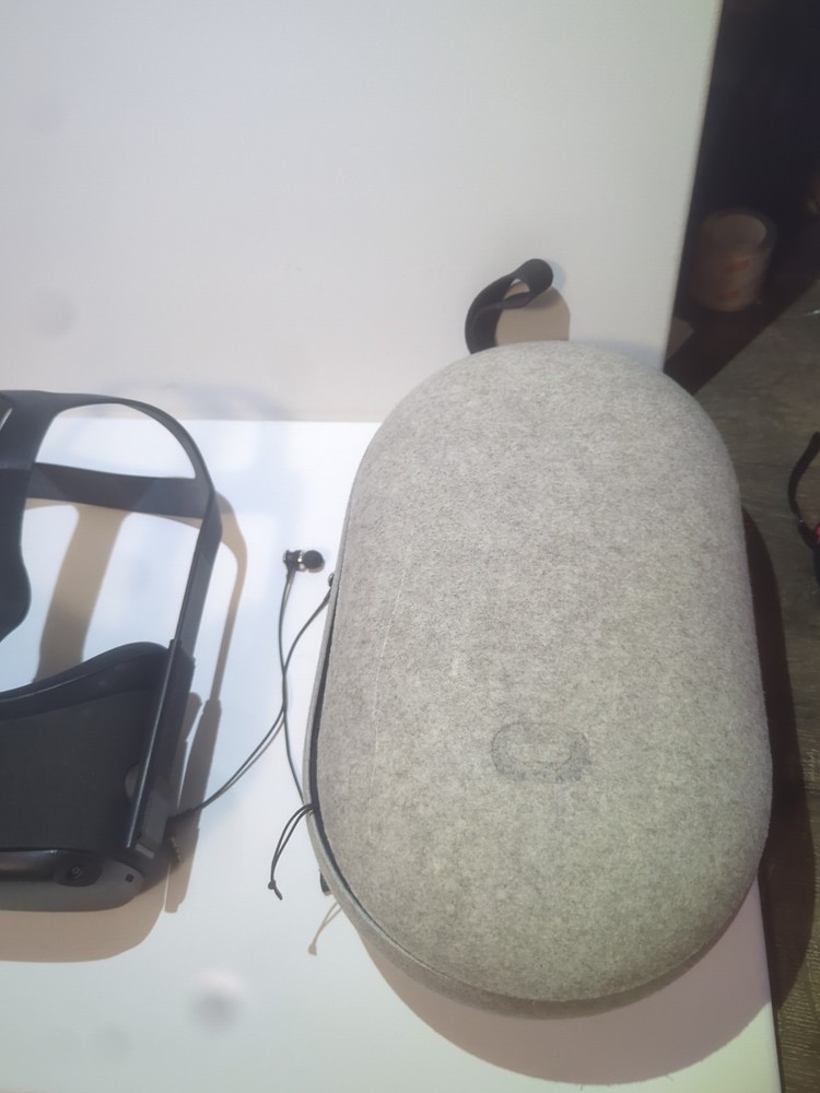 Oculus Meta Quest 1 64gb Headset Only With Case Tested Working